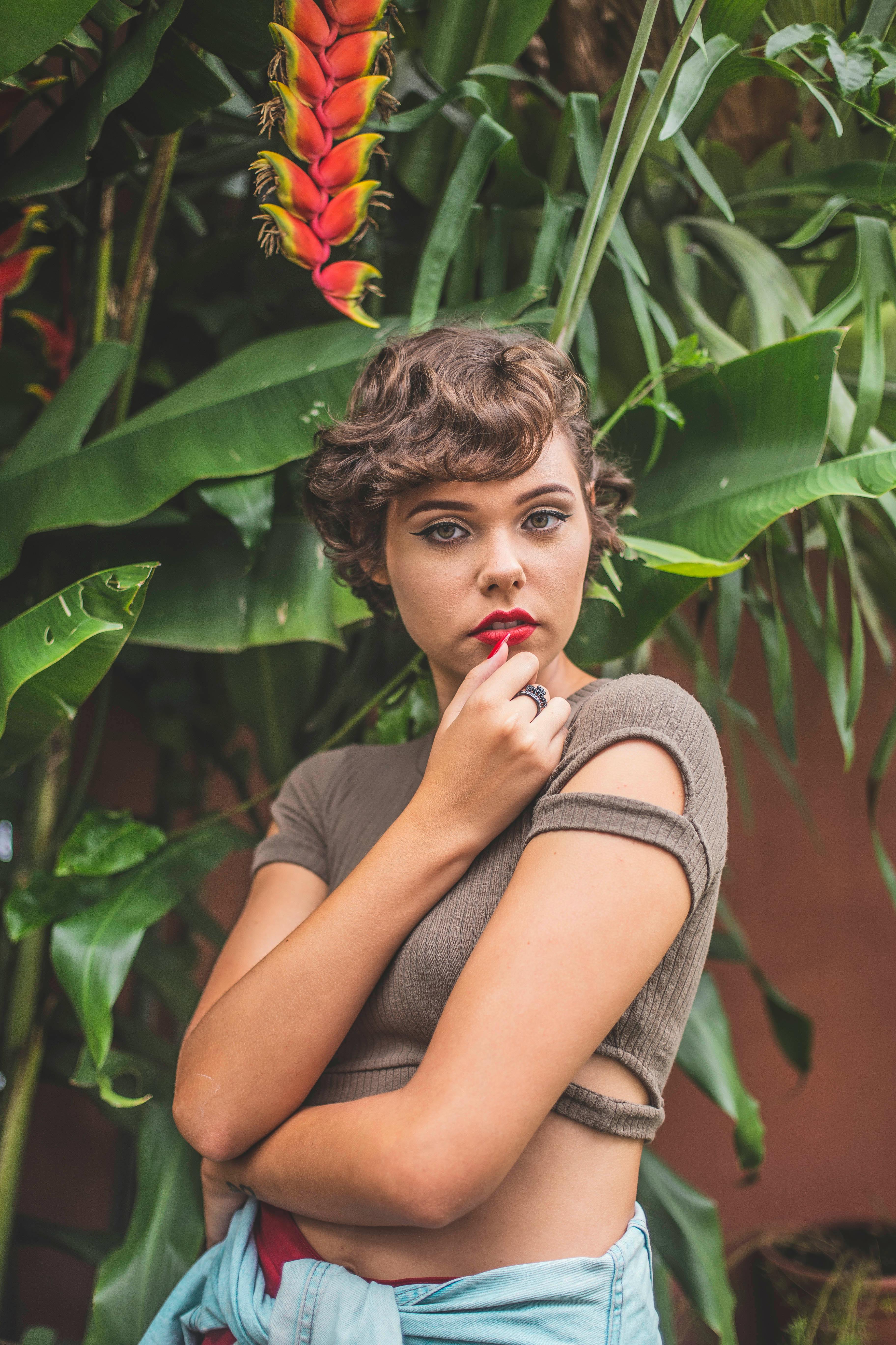 精选片单影片海报图3：麻花免费观看完整版高清电影