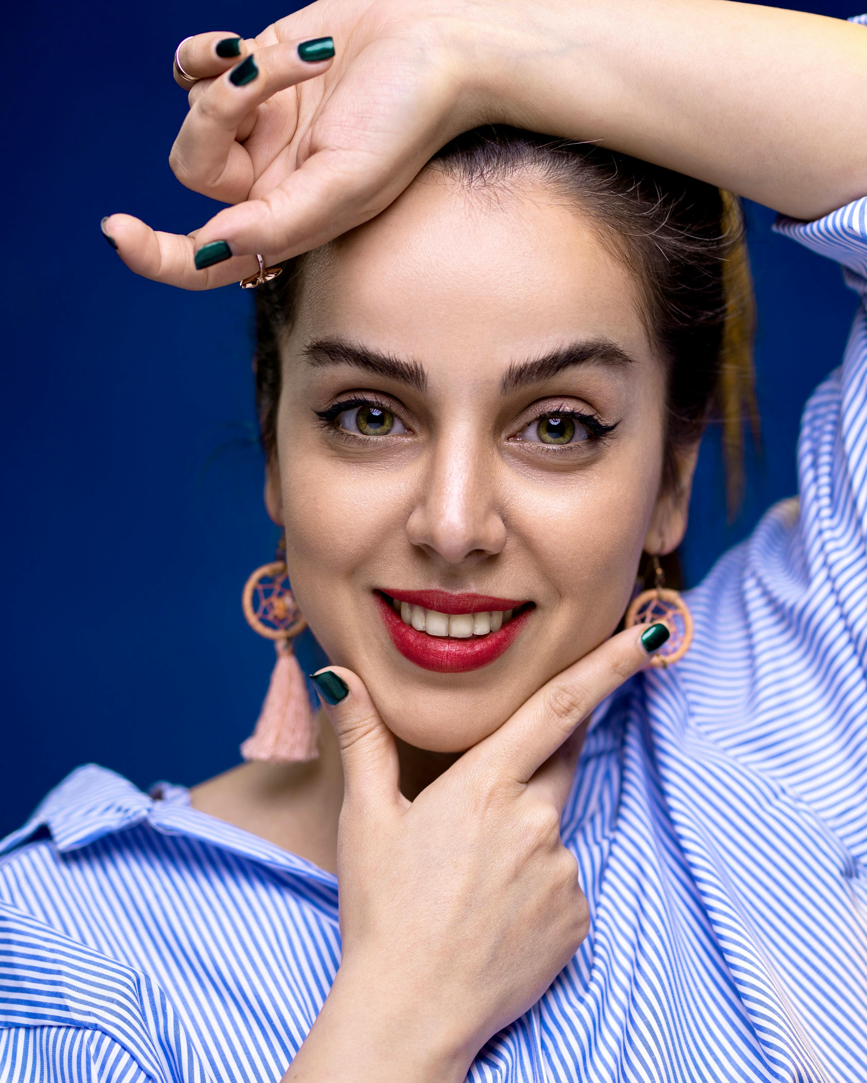 最新更新影片海报图3：麻花免费观看完整版高清电影